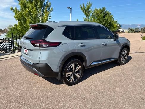 Used 2023 Nissan Rogue SL w/ SL Premium Package AWD/4WD image 9