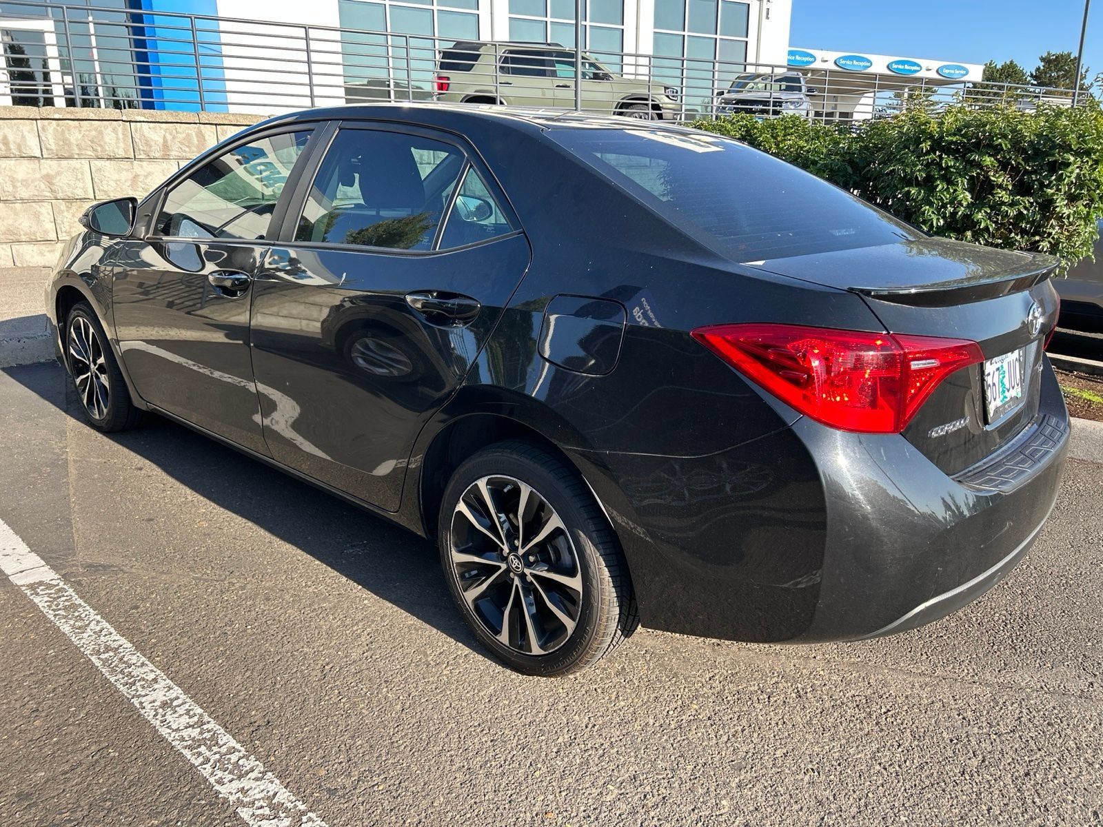 Used 2017 Toyota Corolla SE FWD image 6
