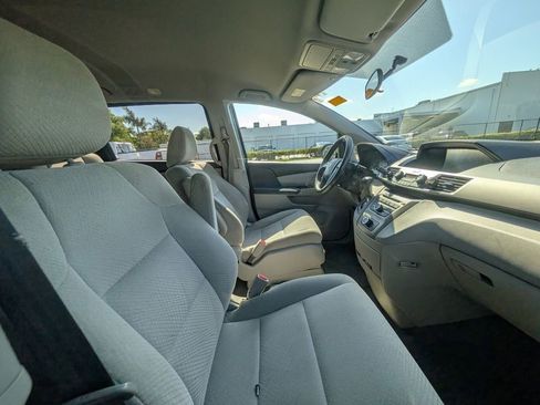Used 2016 Honda Odyssey LX image 14