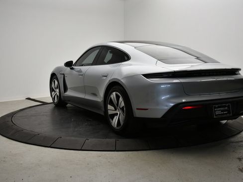 Certified 2025 Porsche Taycan AWD/4WD image 3