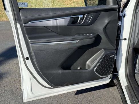 New 2025 Buick Enclave Sport Touring w/ Trailering Package, 5000 lbs. image 9