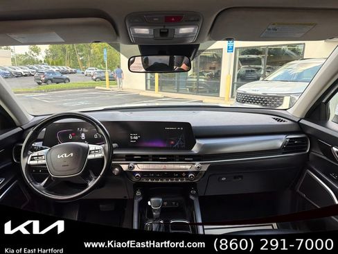 Certified 2024 Kia Telluride S w/ S Sunroof Package AWD/4WD image 22