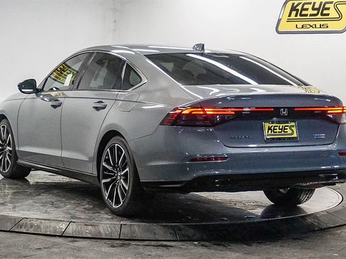 Used 2024 Honda Accord Touring image 2