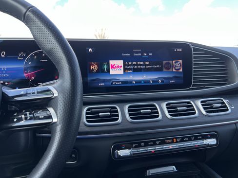 Certified 2025 Mercedes-Benz GLS 450 4MATIC image 31