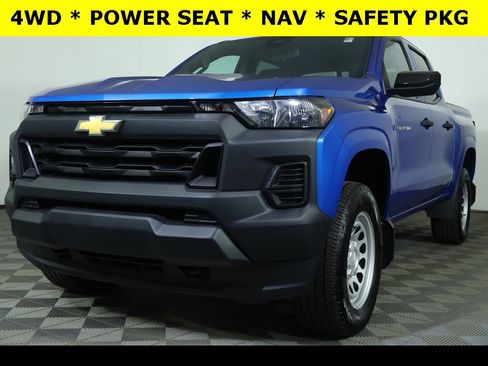 Used 2023 Chevrolet Colorado W/T w/ Advanced Trailering Package image 1