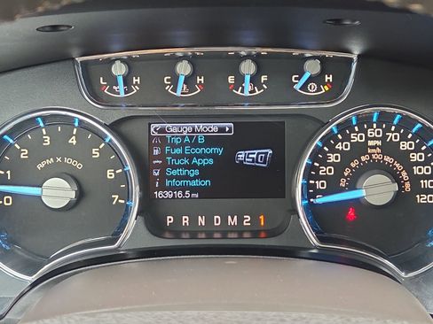 Used 2012 Ford F150 Lariat w/ Lariat Chrome Pkg image 23