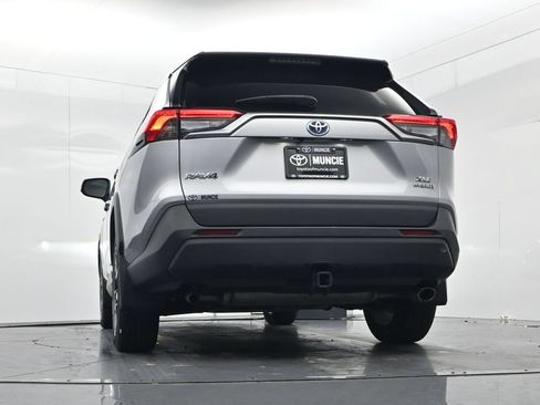 Used 2021 Toyota RAV4 XLE w/ Convenience Package AWD/4WD image 45