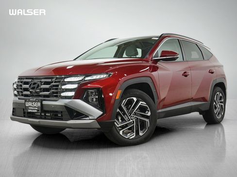 Used 2025 Hyundai Tucson Limited AWD/4WD image 1