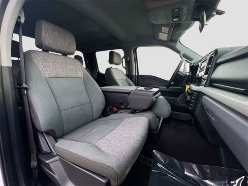 Used 2024 Ford F250 XLT image 25