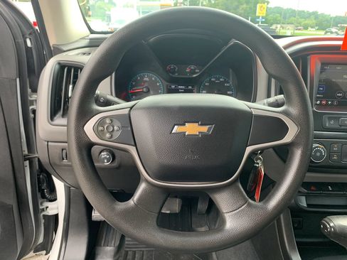 Used 2019 Chevrolet Colorado W/T w/ WT Convenience Package AWD/4WD image 10