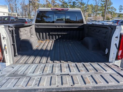 Used 2022 GMC Sierra 1500 Denali w/ Denali Reserve Package image 32