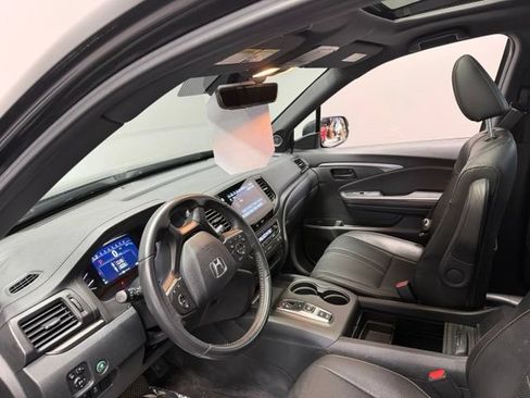 Used 2023 Honda Passport TrailSport image 18