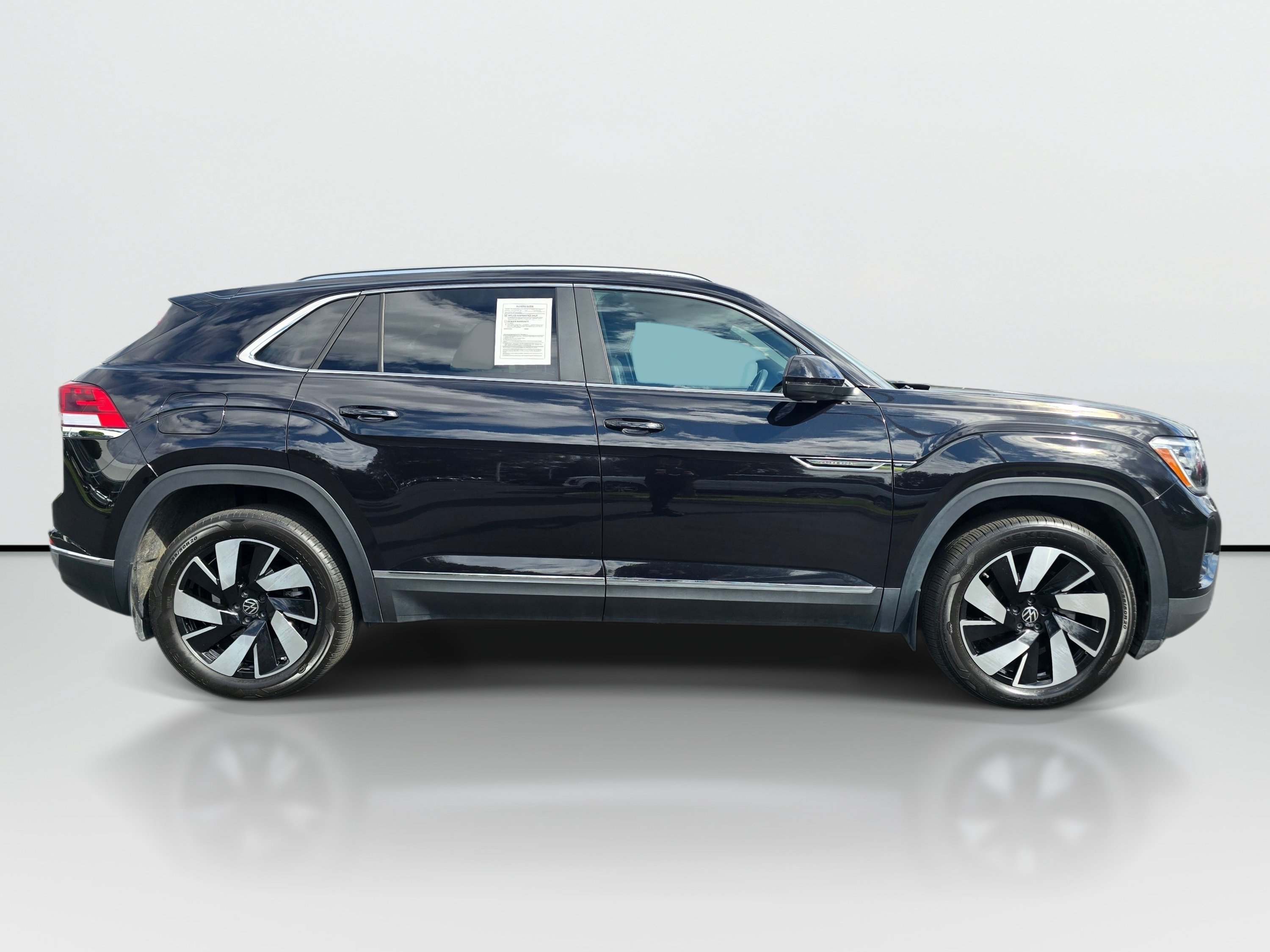 Used 2024 Volkswagen Atlas Cross Sport SEL AWD/4WD image 6