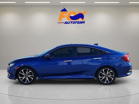 Used 2020 Honda Civic Touring image 2