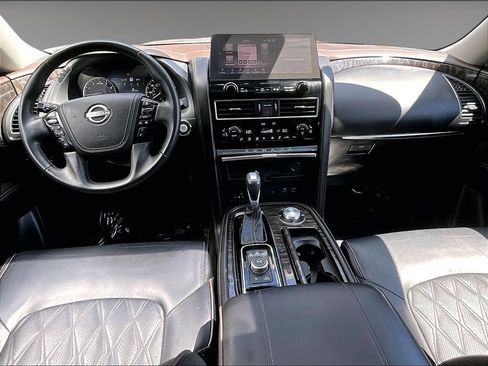 Used 2024 Nissan Armada Platinum w/ Captain's Chairs Package AWD/4WD image 17