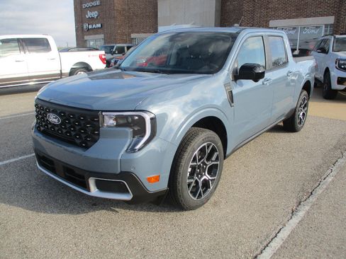 New 2026 Ford Maverick Lariat AWD/4WD image 3