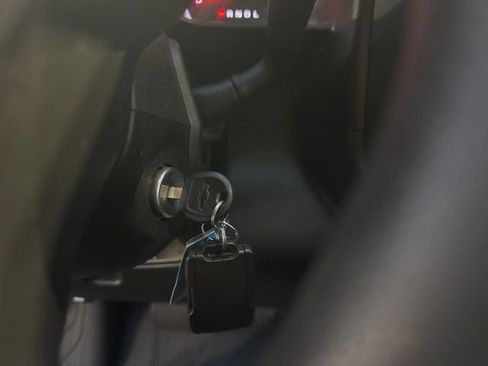 Used 2021 Chevrolet Silverado 1500 Custom image 24