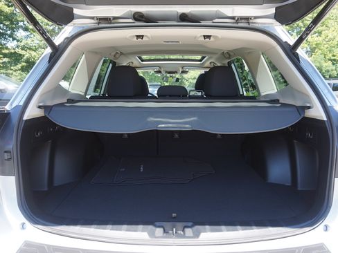 Used 2023 Subaru Forester Premium AWD/4WD image 11