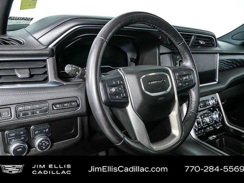 Used 2022 GMC Yukon Denali image 4