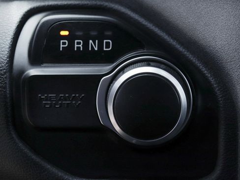 Used 2022 RAM 2500 Tradesman w/ Chrome Appearance Group image 32