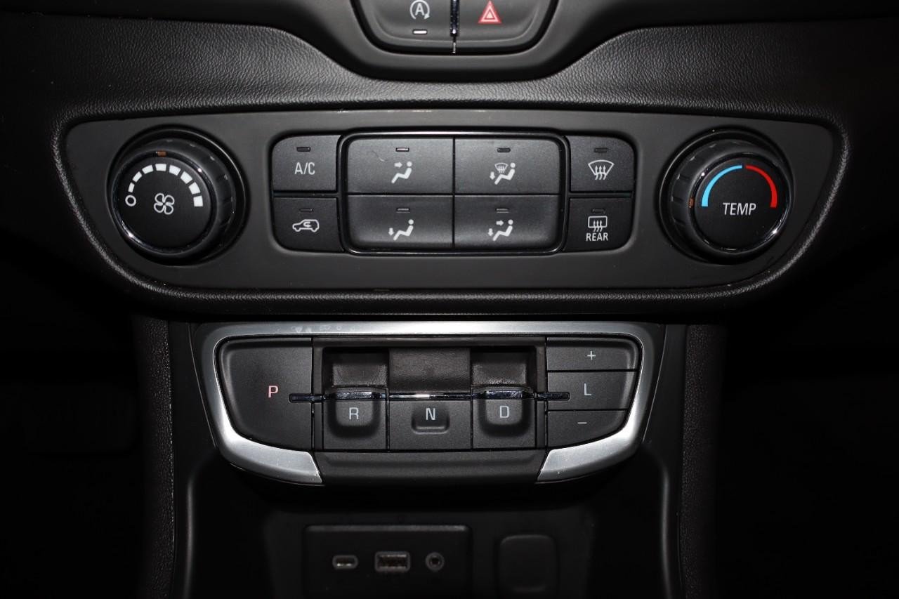 Used 2024 GMC Terrain SLE AWD/4WD image 20