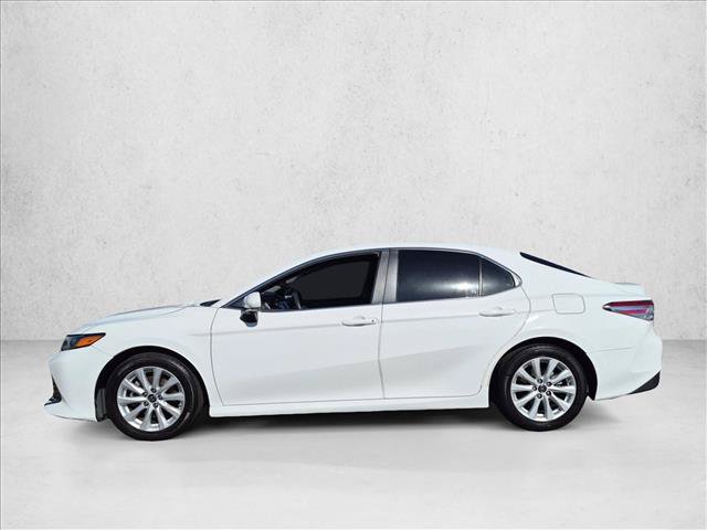 Used 2018 Toyota Camry LE w/ Convenience Package FWD image 9