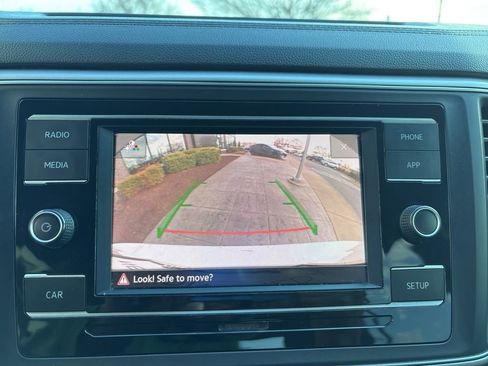 Used 2018 Volkswagen Atlas S image 19