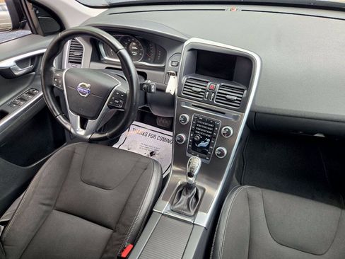 Used 2016 Volvo XC60 T5 FWD image 9