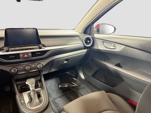 Used 2022 Kia Forte LXS FWD image 23
