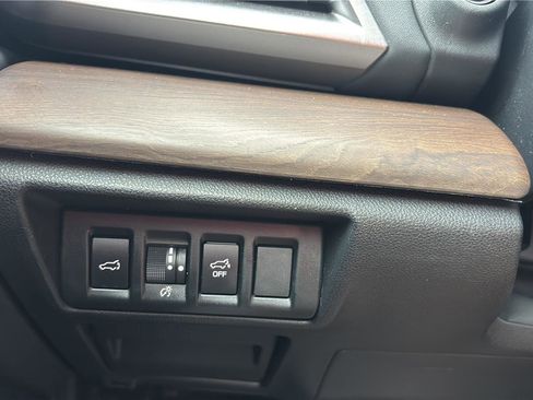 Used 2022 Subaru Outback Limited image 14