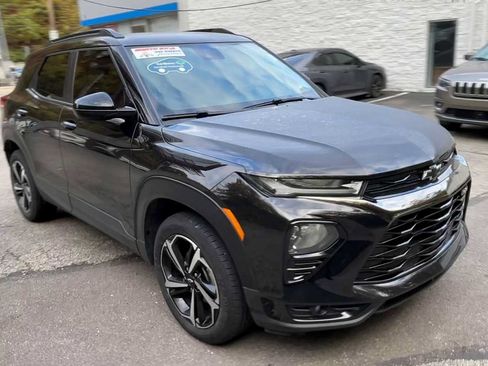 Certified 2021 Chevrolet TrailBlazer RS w/ Convenience Package AWD/4WD image 2