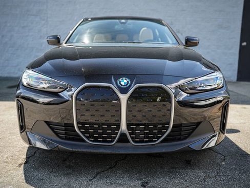 Used 2023 BMW i4 eDrive40 image 5