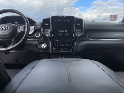 Used 2023 RAM 1500 Limited w/ Body Color Bumper Group image 14