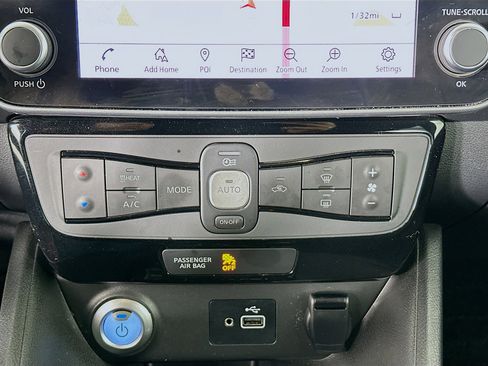 Used 2019 Nissan Leaf SV Plus w/ SV Plus Technology Package image 23