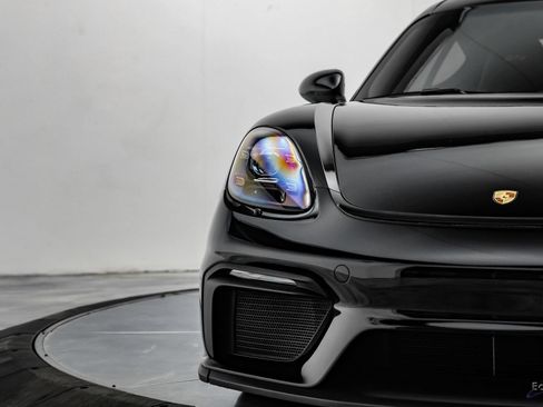 Used 2021 Porsche 718 Cayman GT4 RWD image 34