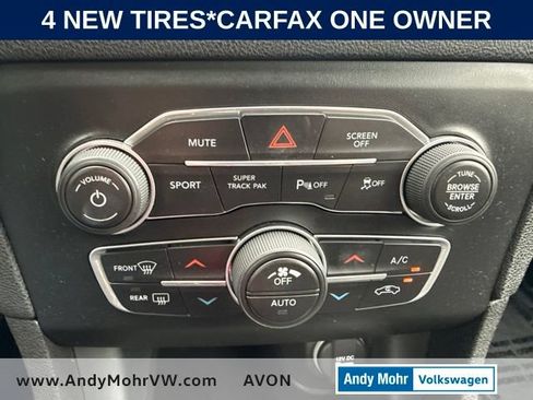 Used 2018 Dodge Charger R/T Scat Pack RWD image 32