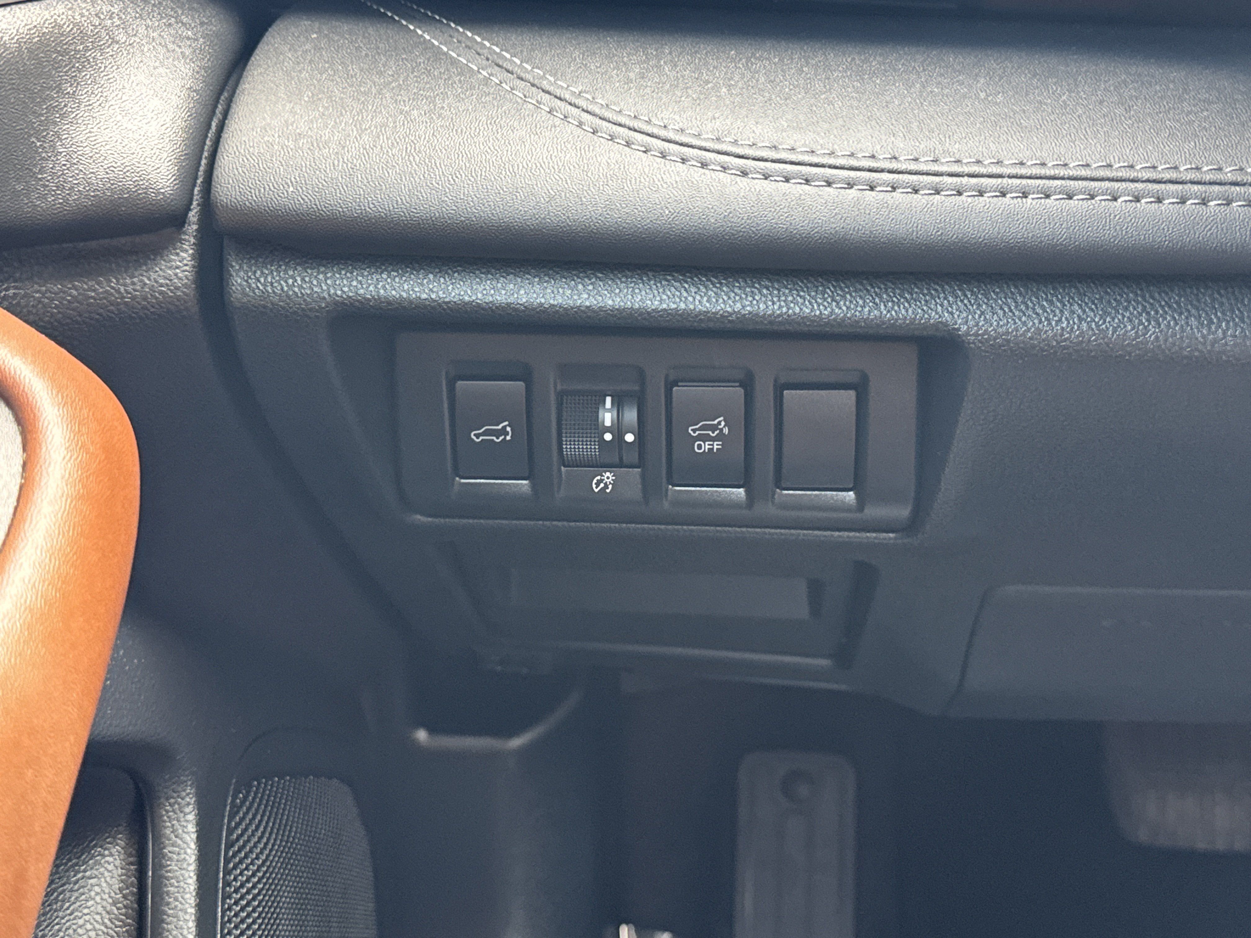 Used 2025 Subaru Outback Touring AWD/4WD image 10