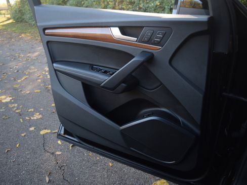 Used 2021 Audi Q5 Premium Plus image 19