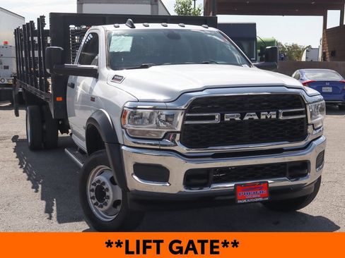 Used 2020 RAM 5500 Tradesman RWD image 2