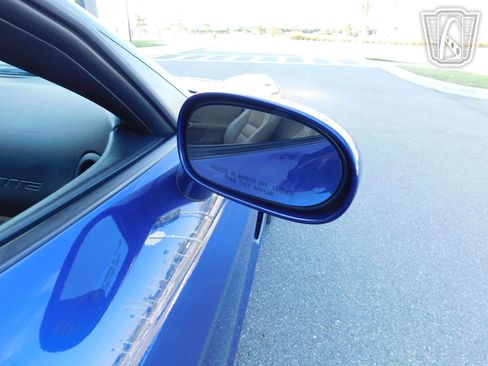Used 2005 Chevrolet Corvette Z51 w/ Preferred Equipment Group image 6