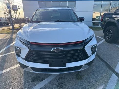 Used 2024 Chevrolet Blazer LT w/ Sound & Technology Package image 3