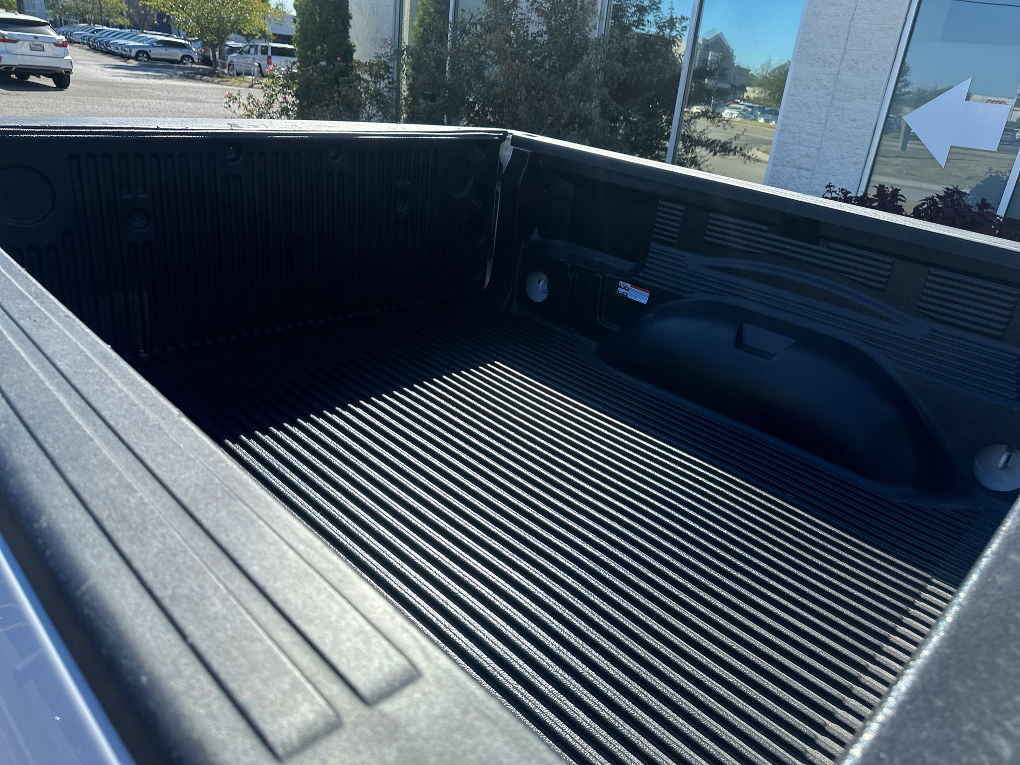 Used 2024 RAM 1500 Laramie RWD image 16