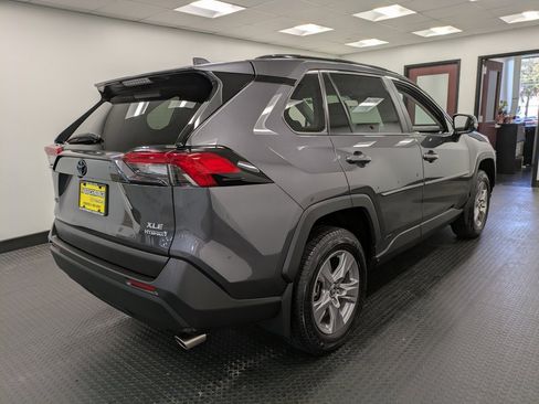 Used 2023 Toyota RAV4 XLE image 4