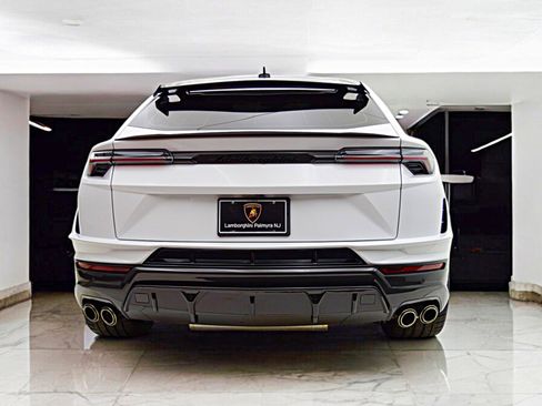 Used 2024 Lamborghini Urus Performante image 8