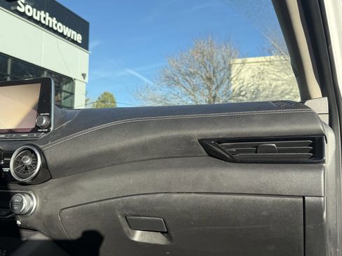 Used 2021 Nissan Sentra SV image 27