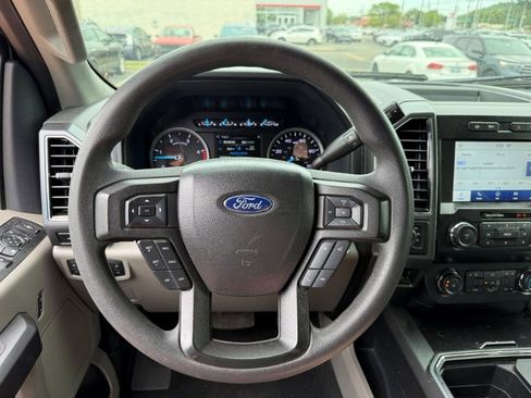 Used 2022 Ford F250 XLT w/ XLT Premium Package AWD/4WD image 35