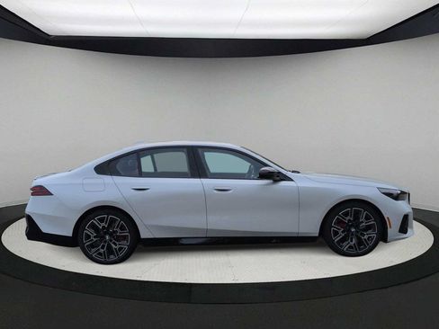 New 2026 BMW i5 M60 AWD/4WD image 9