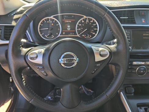 Used 2019 Nissan Sentra SV image 6
