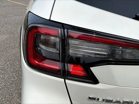 Used 2025 Subaru Outback Touring XT image 33