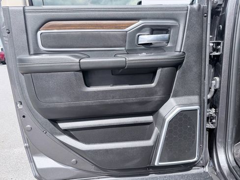 Used 2024 RAM 2500 Laramie image 34